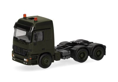 1:87 Herpa - Mercedes-Benz Actros L (96) MP1 Zugmaschine 3achs (6x4), olivgrün (Belgien)