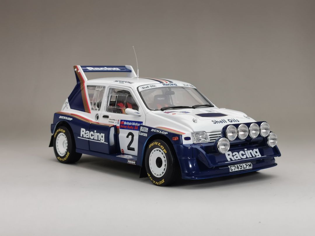 1:18 Sunstar - MG Metro 6R4 Rothmans Racing #2 British Midland Ulster Rallye J. McRae - I. Grindrod *Reproduktion*