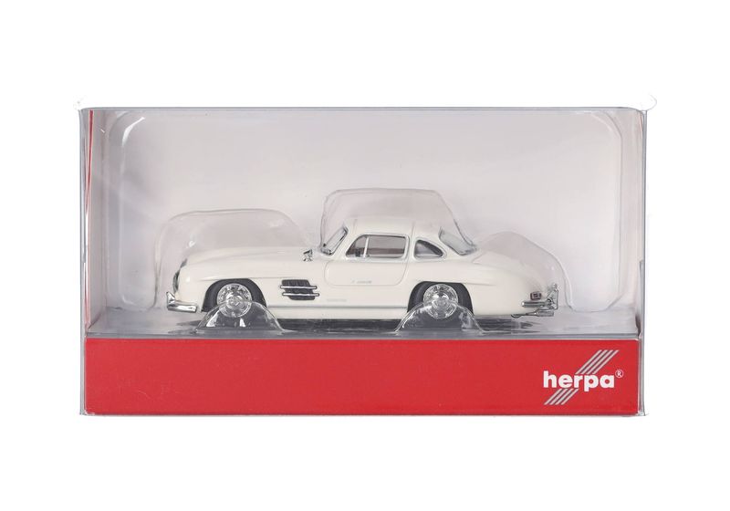 1:87 Herpa - Mercedes-Benz 300 SL Flügeltürer, weiß 1:87 Herpa - Mercedes-Benz 300 SL Flügeltürer, weiß