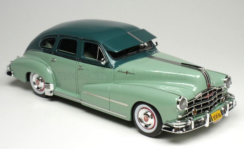 1:43 Gladvarg - 1948 Pontiac Silver Streak Sedan Green 1:43 Gladvarg - 1948 Pontiac Silver Streak Sedan Green