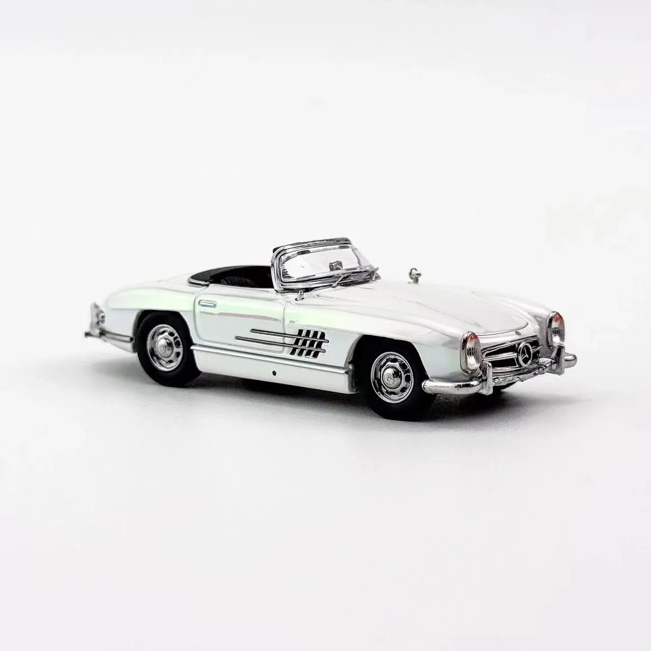 1:64 YS Model - Mercedes-Benz 300sl, chameleon white
