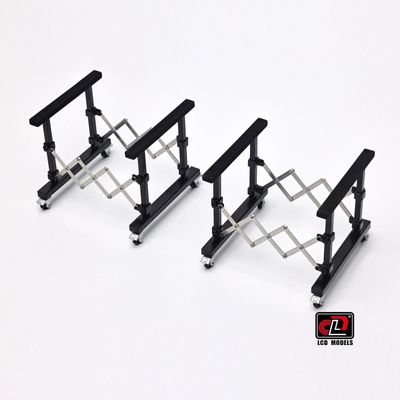 1:18 LCD Models - 2er Set Hauben Ständer *Hood Holder* Black *Modelcar not Included* 1:18 LCD Models - 2er Set Hauben Ständer *Hood Holder* Black *Modelcar not Included*