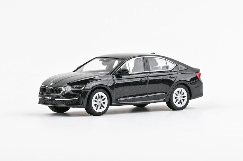 1:43 Abrex - 2024 Skoda Octavia IV FL, magic black metallic 1:43 Abrex - 2024 Skoda Octavia IV FL, magic black metallic