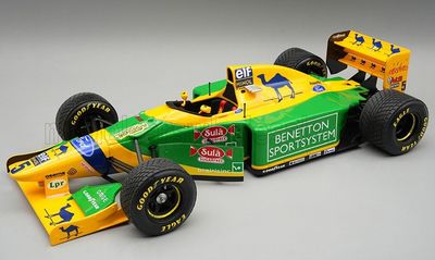 1:18 Tecnomodel - Benetton F1 B193 Team Benetton Ford #5 British GP 1993 M. Schumacher *With Rain Tires* 1:18 Tecnomodel - Benetton F1 B193 Team Benetton Ford #5 British GP 1993 M. Schumacher *With Rain Tires*