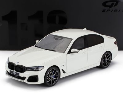 1:18 GT Spirit - BMW 545E xDrive Saloon M Sport 2023 White 1:18 GT Spirit - BMW 545E xDrive Saloon M Sport 2023 White