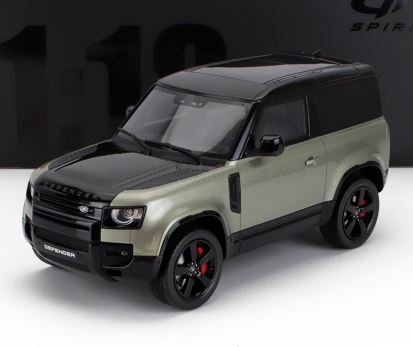 1:18 GT Spirit - 2021 Land Rover Defender P400 X-Dynamic HSE Green