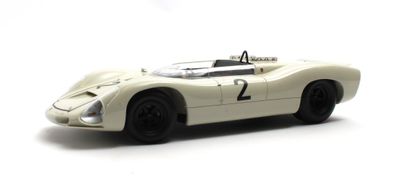 1:18 Matrix - Porsche 910-8 Bergspyder #2 Rolf Stommelen Winner Alpen-Bergpreis Roßfeld 04-06-1967 1:18 Matrix - Porsche 910-8 Bergspyder #2 Rolf Stommelen Winner Alpen-Bergpreis Roßfeld 04-06-1967