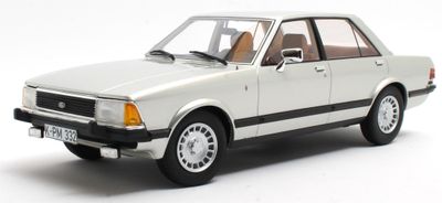 1:18 Cult Models - Ford Granada 2.8 Ghia Saloon silver metallic 1978 1:18 Cult Models - Ford Granada 2.8 Ghia Saloon silver metallic 1978