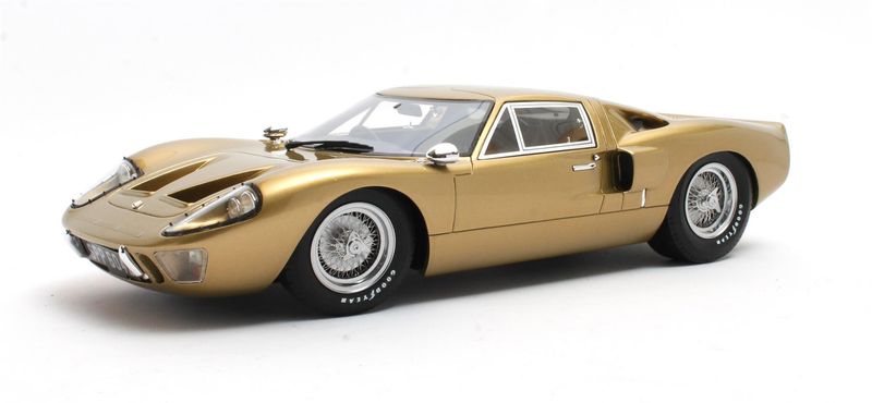 1:18 Cult Models - Ford GT40 MKIII gold 1966
