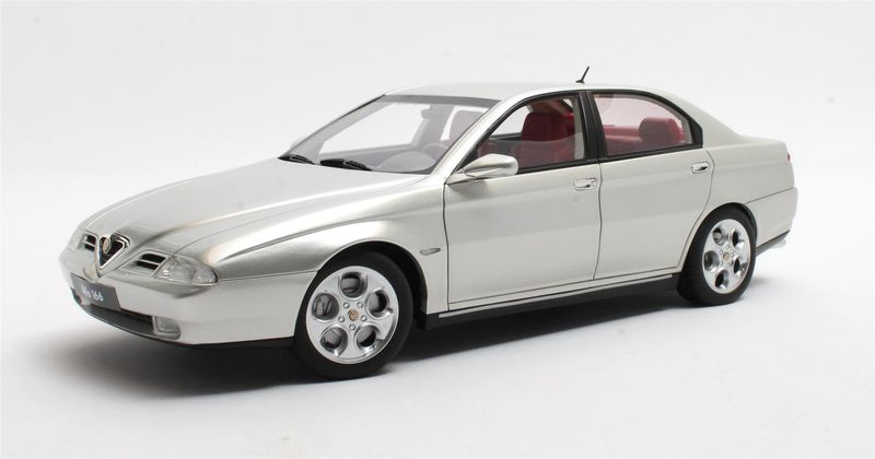 1:18 Cult Models - Alfa Romeo 166 Super 3.0 Silver metallic 1998-2002