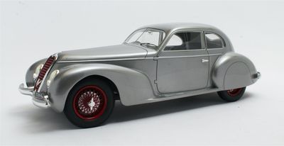 1:18 Cult Models - Alfa Romeo 6C 2500S Berl. T. silv. 1939 1:18 Cult Models - Alfa Romeo 6C 2500S Berl. T. silv. 1939