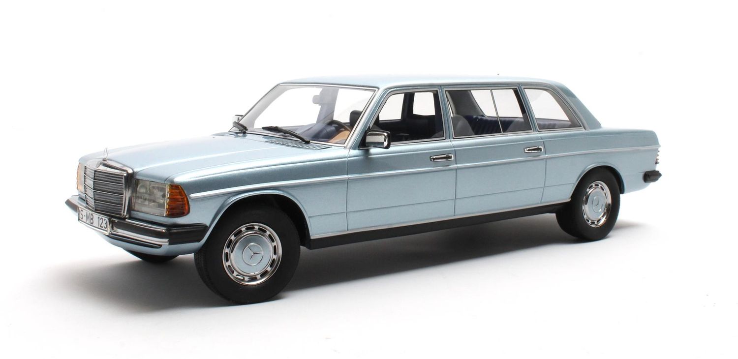 1:18 Cult Models - Mercedes-Benz W123 Lang Diamond blue 1978