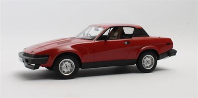 1:18 Cult Models - Triumph TR7 Coupe red '79-'82 1:18 Cult Models - Triumph TR7 Coupe red '79-'82
