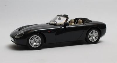 1:18 Cult Models - TVR Griffith purple metallic '93-'94 1:18 Cult Models - TVR Griffith purple metallic '93-'94