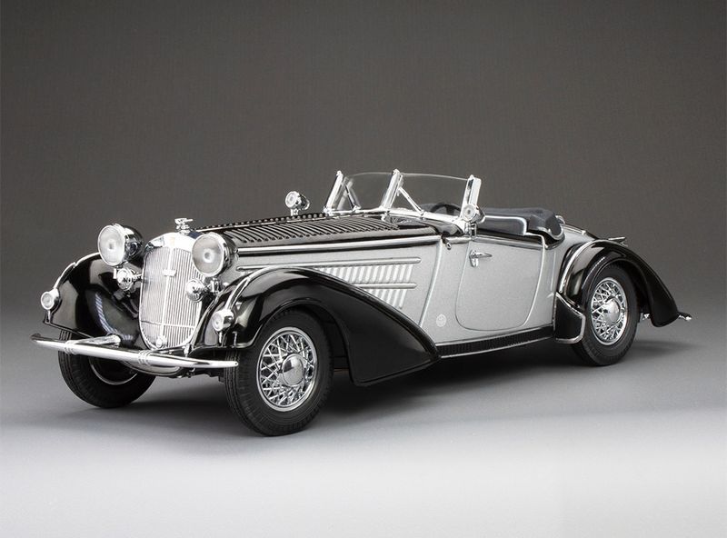 1:18 Sunstar - 1939 Horch 855 Roadster schwarz , silber
