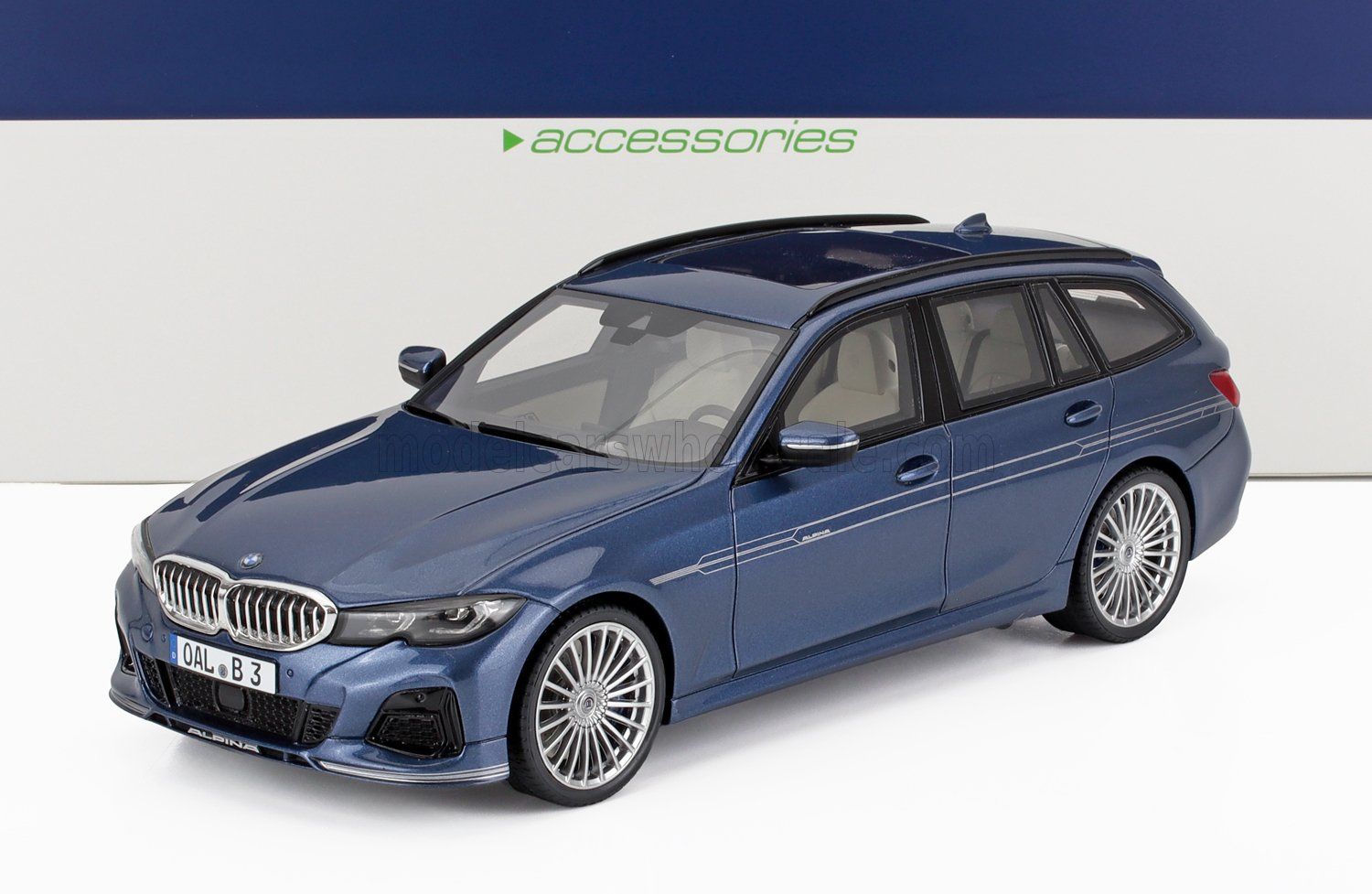 1:18 BMW Dealer by GT Spirit - BMW Alpine B3 Touring (G21) Blue Metallic