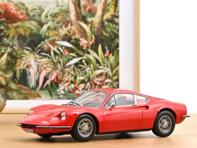 1:18 Norev - Ferrari Dino 246 GT 1968 Red 1:18 Norev - Ferrari Dino 246 GT 1968 Red