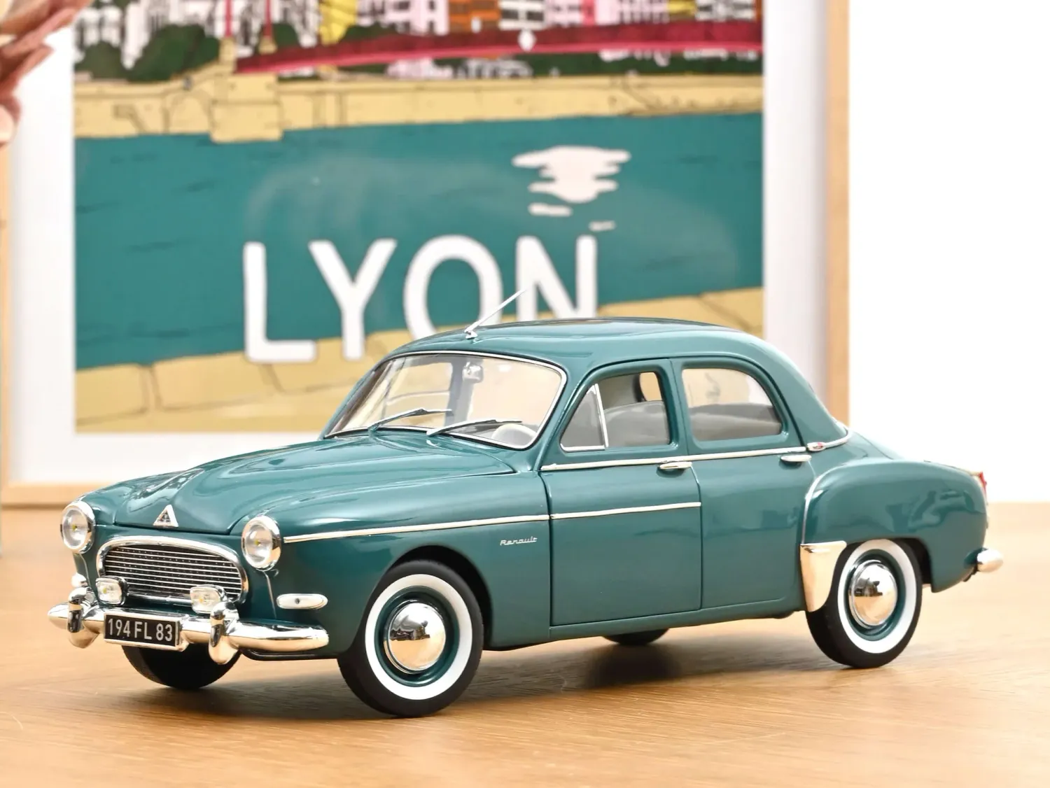 1:18 Norev - Renault Fregate 1960 Sivigne Green