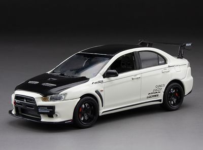 1:43 Vitesse - 2011 Mitsubishi Lancer EVO X, pearl white