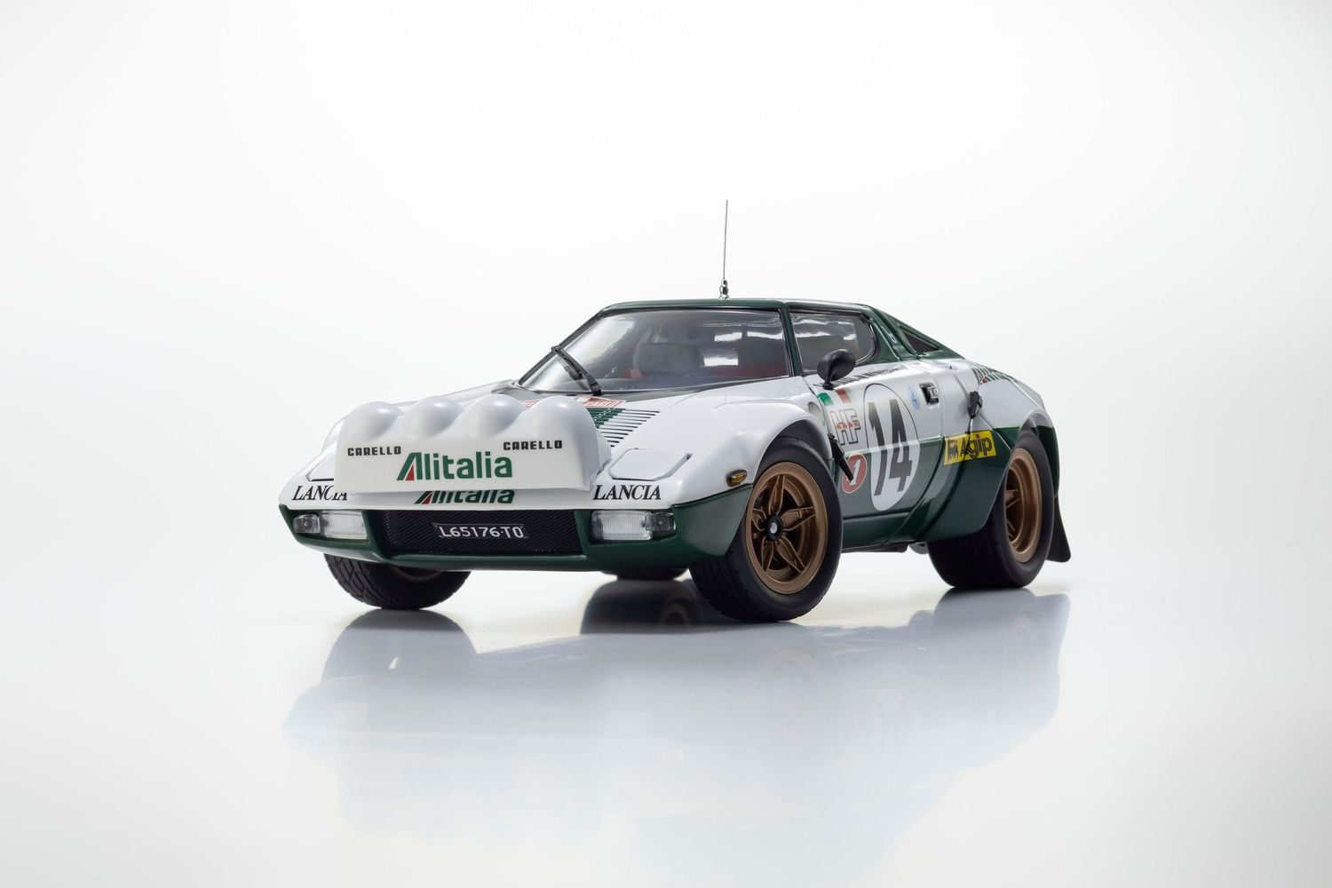 1:18 Kyosho - Lancia Stratos HF Alitalia #4 Winner Rally Montecarlo 1975 S. Munari - M. Mannucci