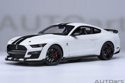 1:18 Autoart - Ford Mustang Shelby GT500 (Oxford White)