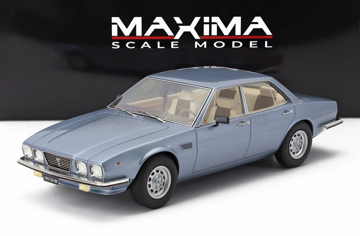 1:18 Maxima Scale Model - 1978 De Tomaso Deauville Polizia