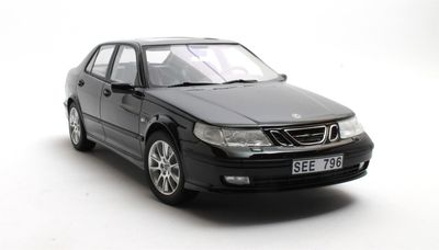1:18 Cult Models - Saab 9-5 Turbo Aero black 1998