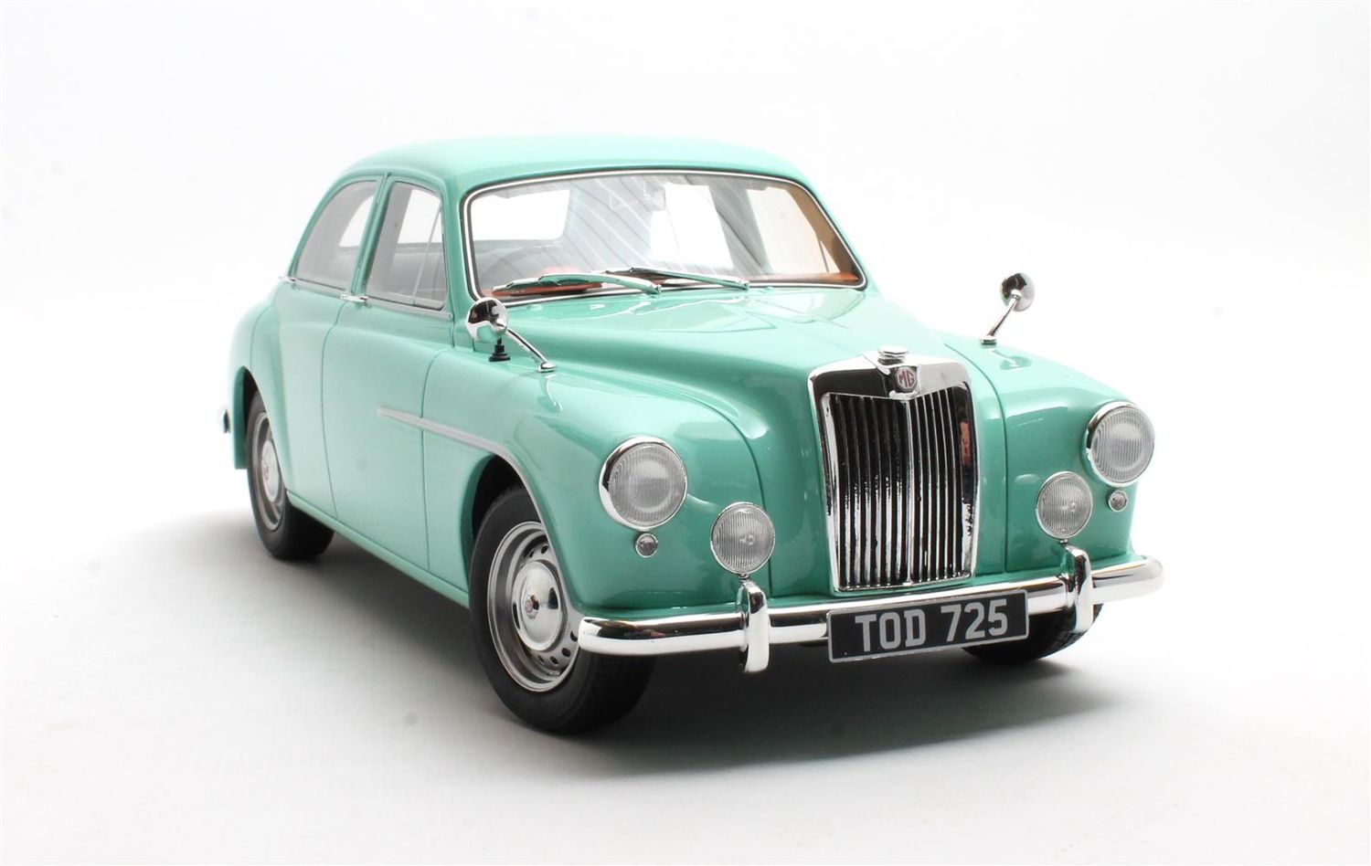 1:18 Cult Models - MG Magnette Island green '56-'58