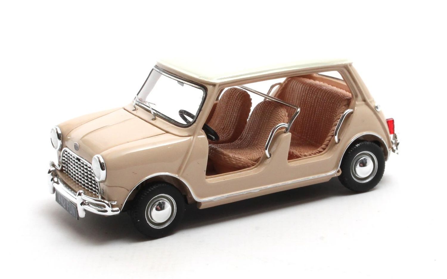 1:43 Matrix - Mini Beach Car white / beige 1962