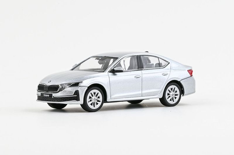 1:43 Abrex - 2024 Skoda Octavia IV FL, brilliant silver metallic 1:43 Abrex - 2024 Skoda Octavia IV FL, brilliant silver metallic