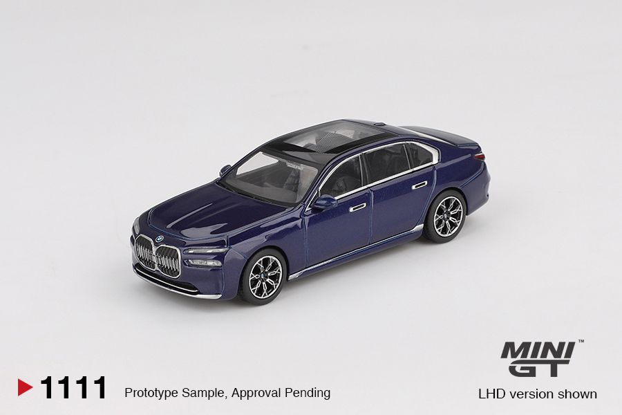 1:64 Mini GT - 2022 BMW I7 Xdrive60, tanzanite blue metalic