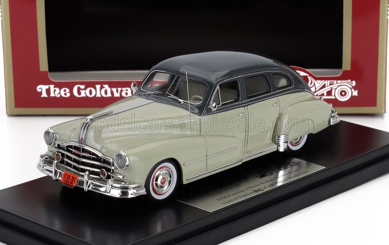 1:43 Gladvarg - 1948 Pontiac Silver Streak Sedan Green Grey