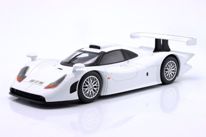 1:18 Werk83 - Porsche 911 GT1 Street Version 1998 - white