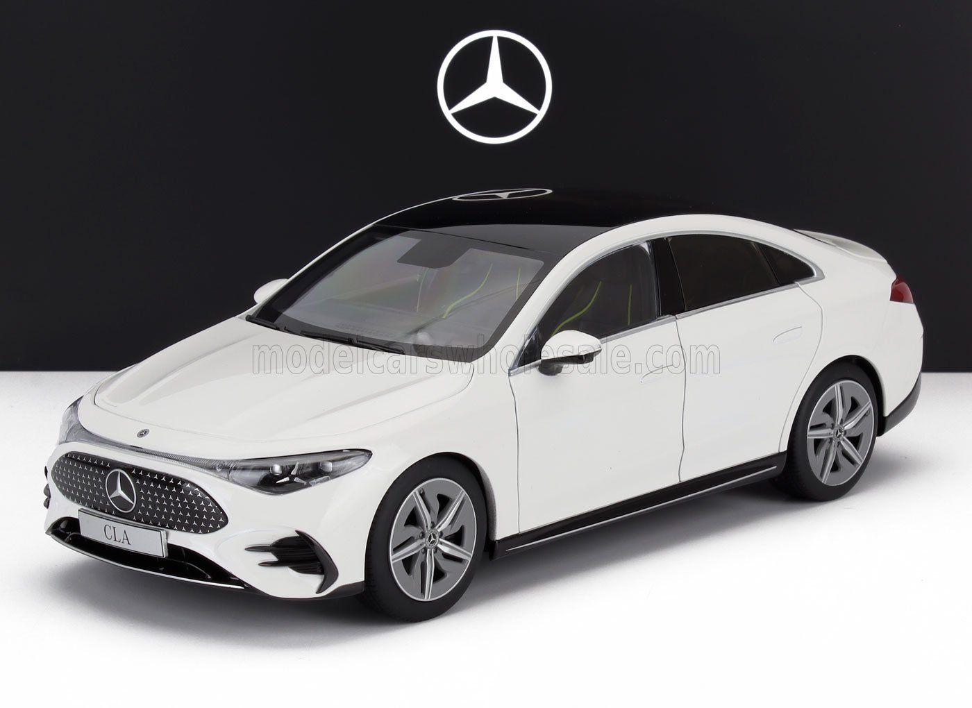1:18 iScale - 2025 Mercedes CLA )C174) Polar White