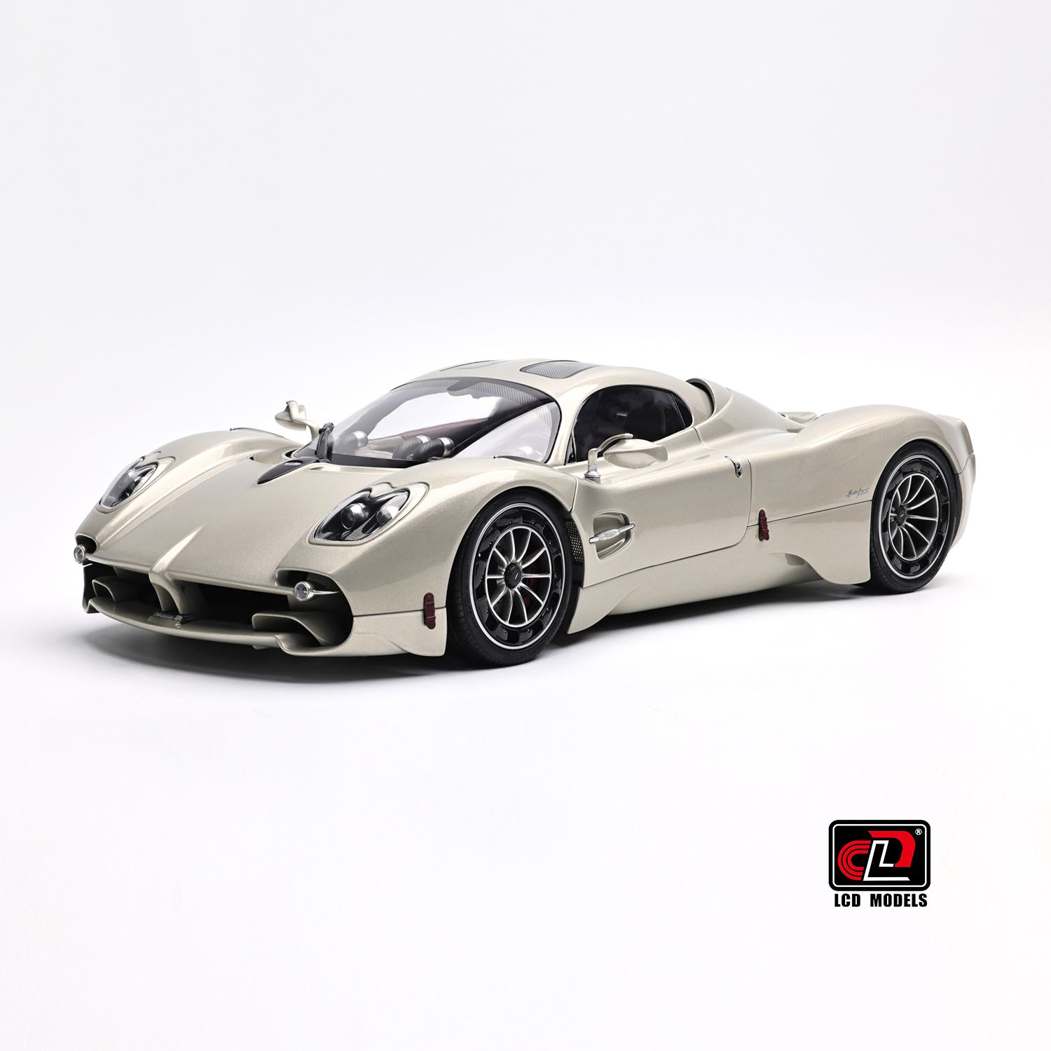 1:18 LCD Models - 2022 Pagani Utopia Grigio Rinascimento