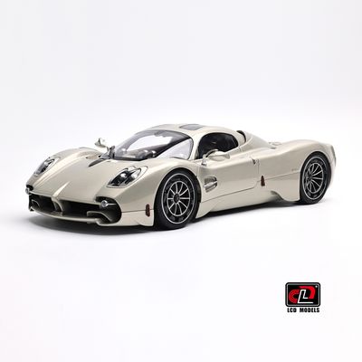 1:18 LCD Models - 2022 Pagani Utopia Grigio Rinascimento