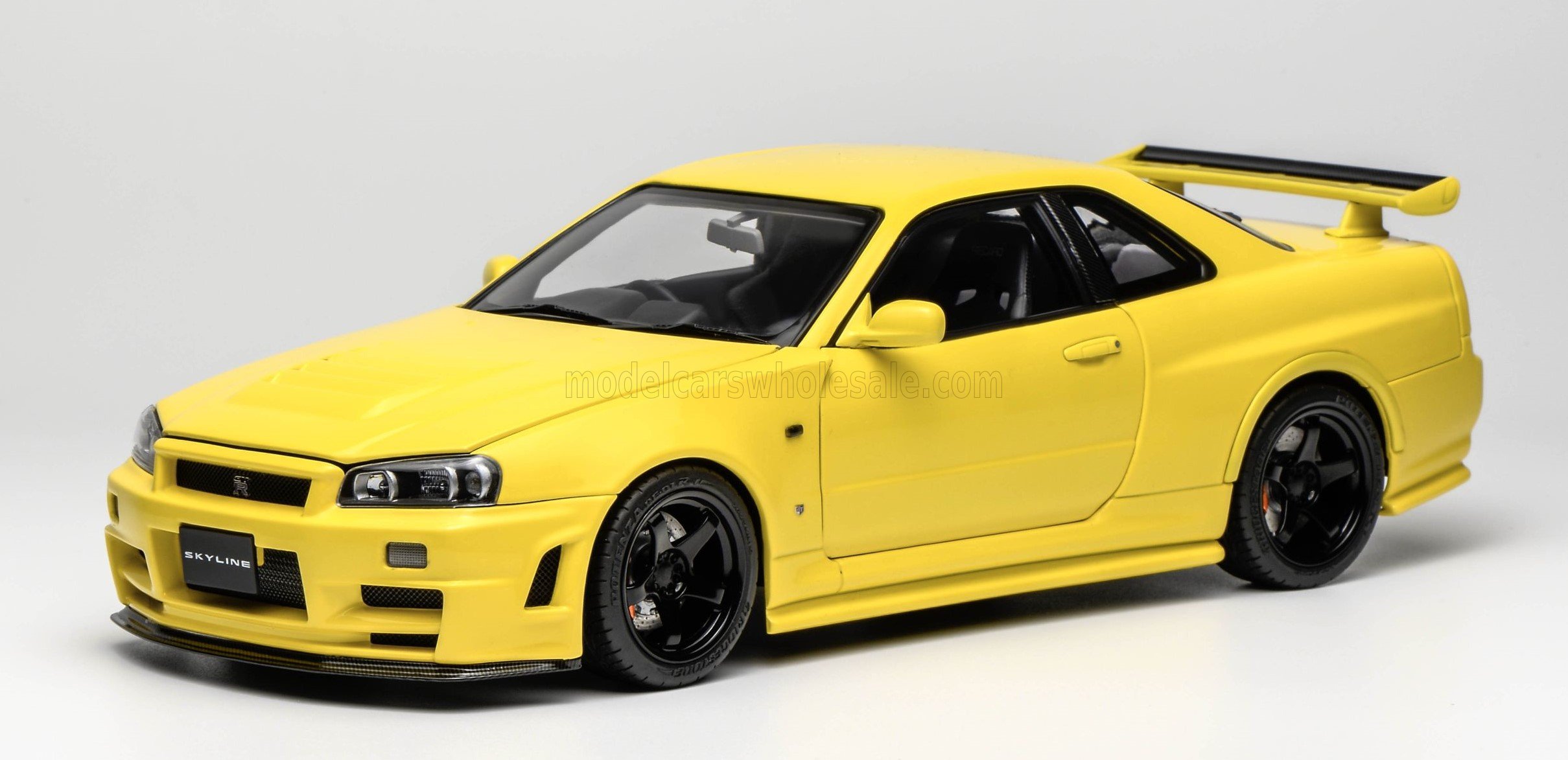 1:18 Motorhelix - 1999 Nissan Skyline GT/R (R34) Yellow