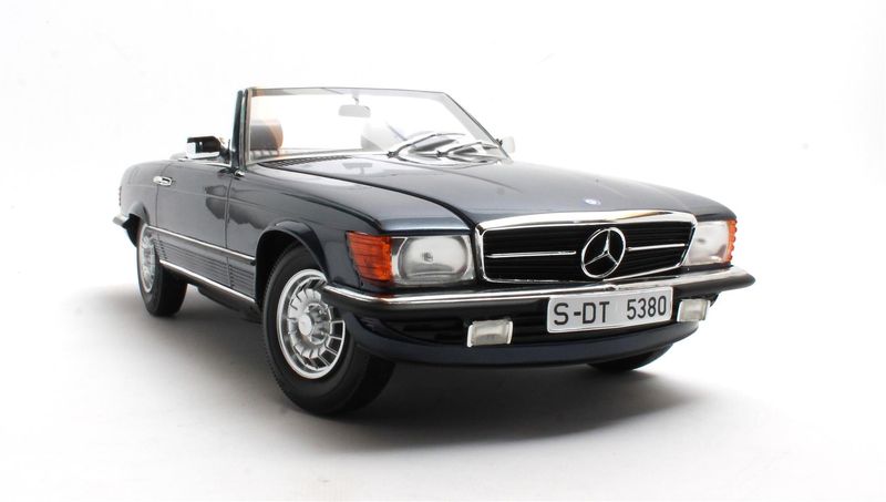 1:12 12 Art Fine Models - Mercedes 380SL R107 Lapis blue metallic 1979 - 1985 1:12 12 Art Fine Models - Mercedes 380SL R107 Lapis blue metallic 1979 - 1985