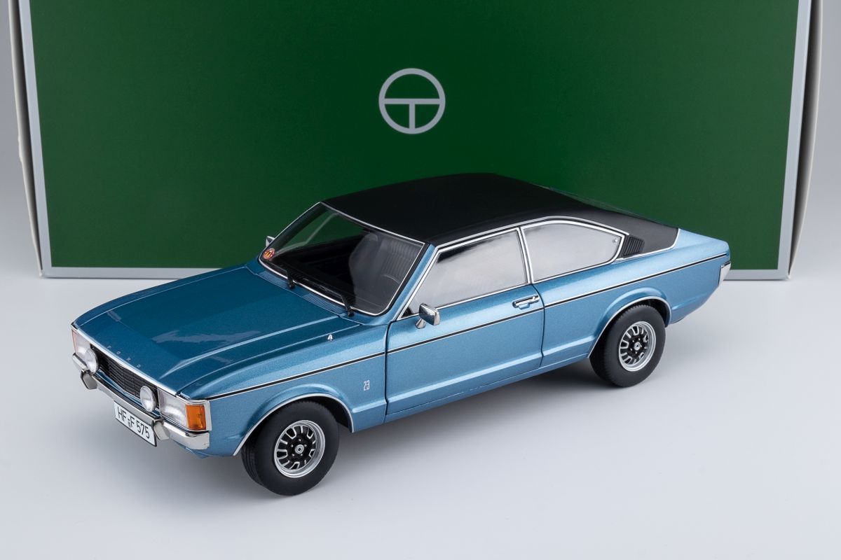 1:18 Touring Modelcars - Ford Granada Granada L Coupé -  light blue met. / Vinyl Top black 1:18 Touring Modelcars - Ford Granada Granada L Coupé -  light blue met. / Vinyl Top black