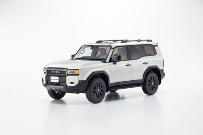 1:18 Kyosho - 2024 Toyota Land Cruiser 250 White