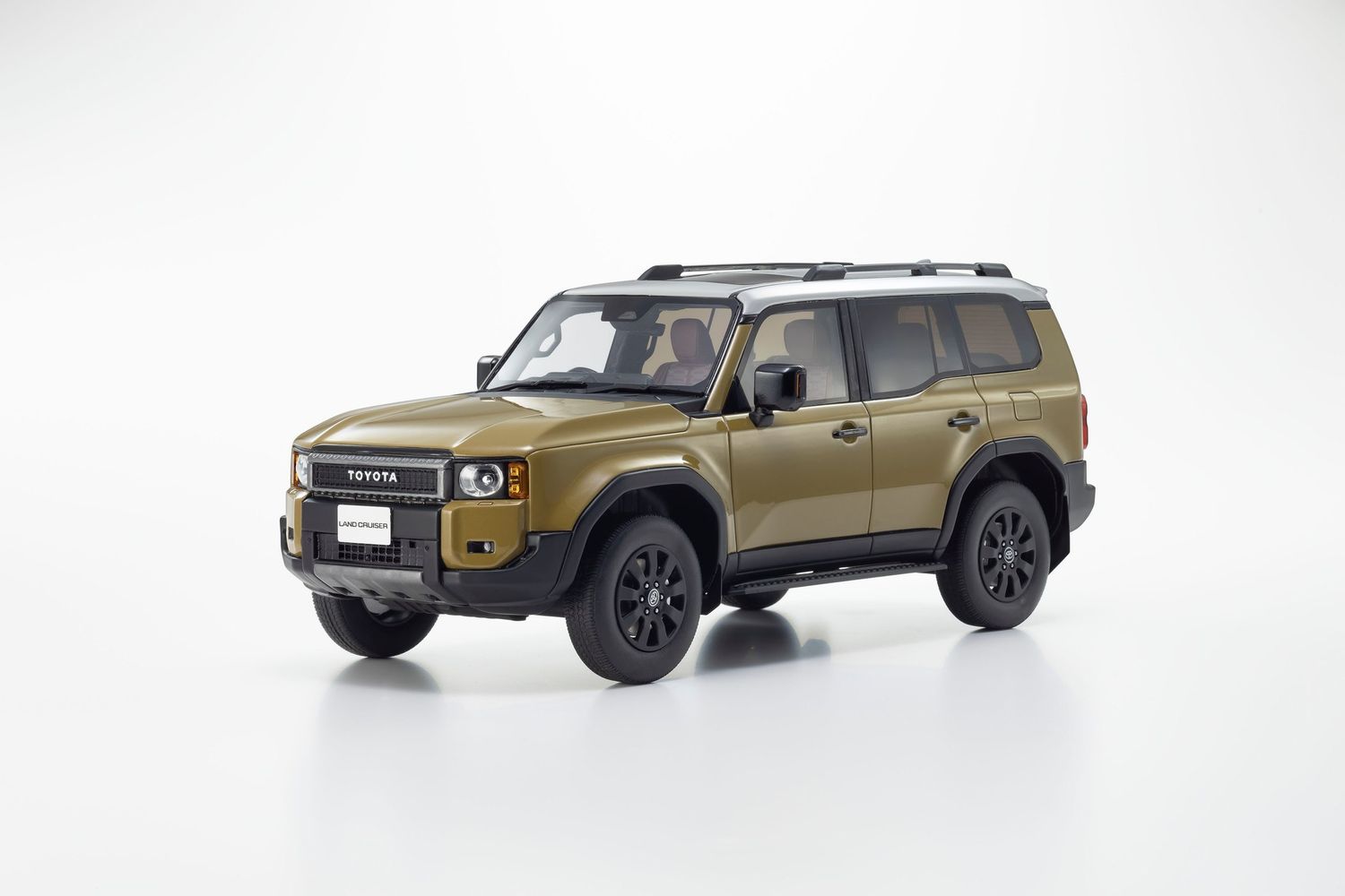 1:18 Kyosho - 2024 Toyota Land Cruiser 250 First edition Beige 1:18 Kyosho - 2024 Toyota Land Cruiser 250 First edition Beige
