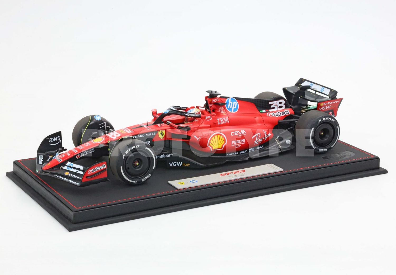 1:18 BBR - Ferrari F1 Fiorano test 2025 SF-23 Zhou #38 *Luxury Pack*
