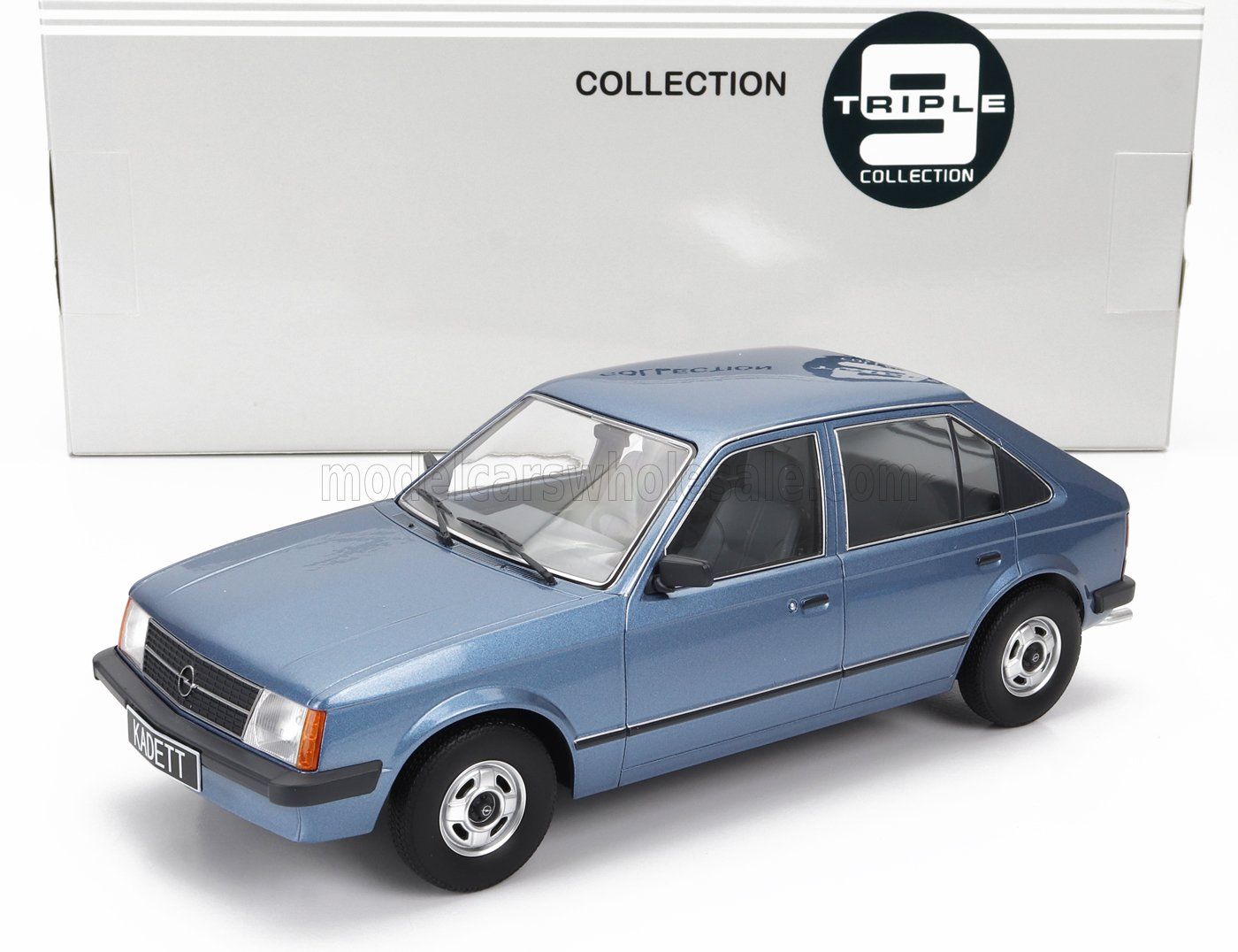1:18 Triple9 - 1984 Opel Kadett D 5-door, blue metallic with blue-grey interior