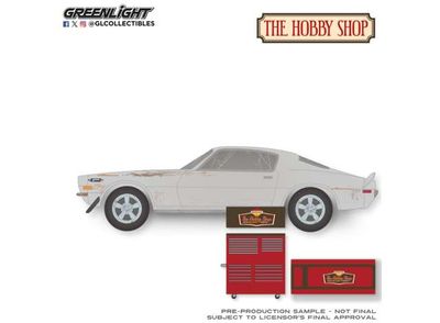 1:64 Greenlight - 1970 Chevrolet Camaro Unrestored with Tool Box and Creeper *The Hobby Shop Series 17*