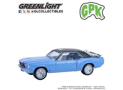 1:64 Greenlight - 1967 Ford Mustang Coupe with Trunk Ski Rack and Skis, Skiin’ Ian *Garbage Pail Kids Series 8*