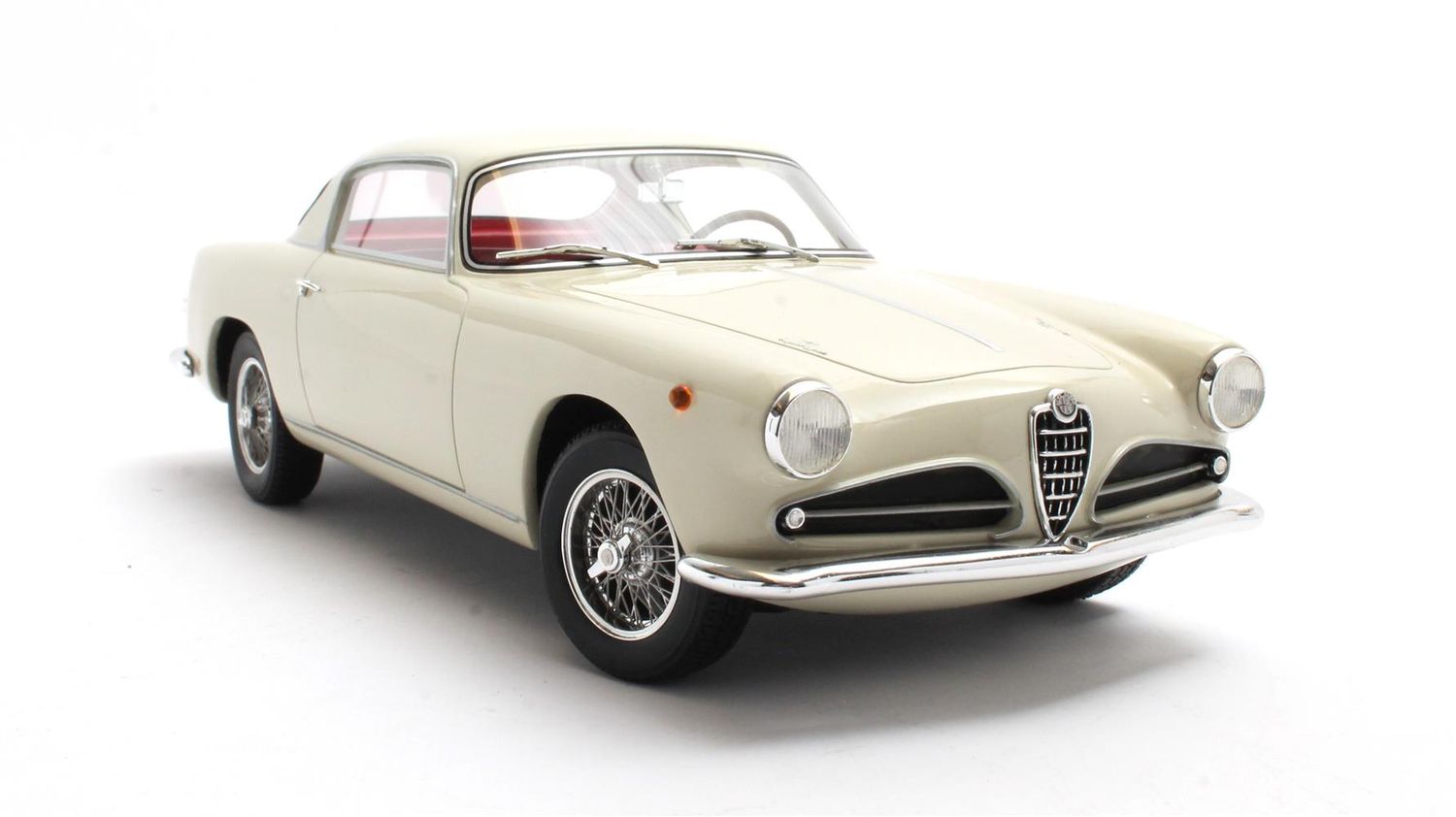 1:18 Cult Models - Alfa Romeo 1900CSS Touring coupe beige 1955 1:18 Cult Models - Alfa Romeo 1900CSS Touring coupe beige 1955