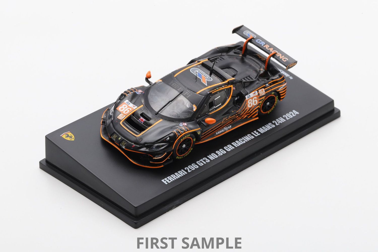 1:64 Looksmart - Ferrari 296 GT3 No.86 GR Racing Le Mans 24H 2024 M. Wainwright – D. Serra – R. Pera 1:64 Looksmart - Ferrari 296 GT3 No.86 GR Racing Le Mans 24H 2024 M. Wainwright – D. Serra – R. Pera