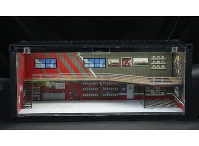 1:64 Black Box Diorama (MoreArt) - Diorama *Container Workshop I*