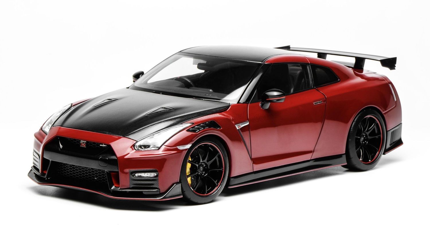 1:18 Motorhelix - 2022 Nissan GT/R (R35) Nismo Red 1:18 Motorhelix - 2022 Nissan GT/R (R35) Nismo Red