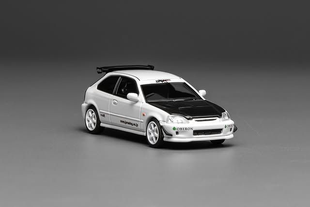 1:64 Motorhelix - 1999 Honda Civic EK9 Type R White